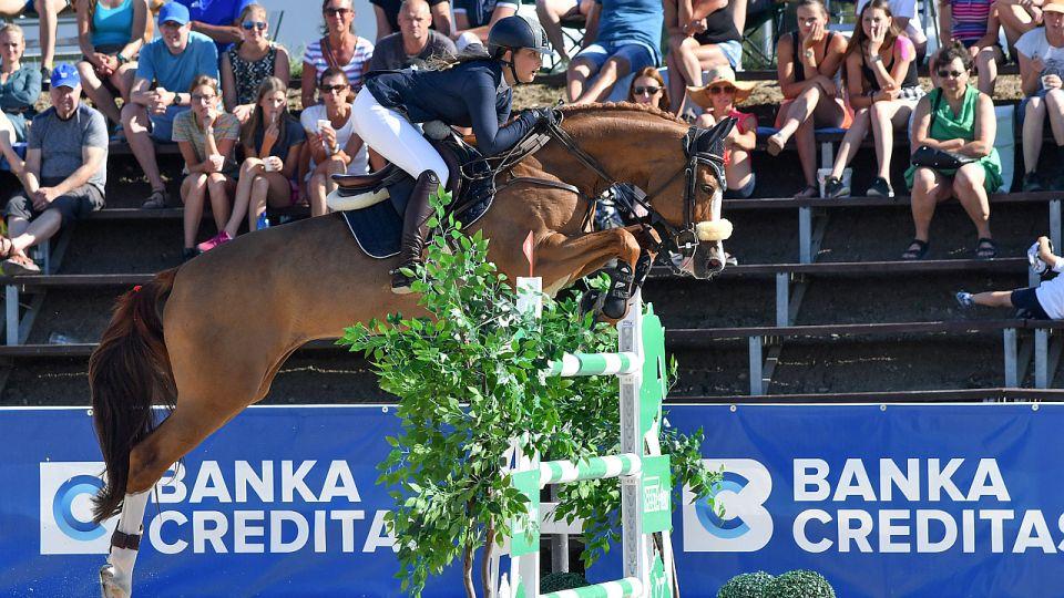 Equinews: Narozeninová výhra Vingrálkové. Pokorný mistr všestrannosti