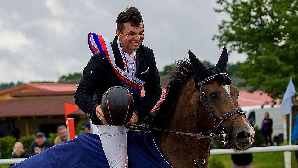 Jaroslav Abík je mistrem ČR ve všestrannosti. Titul v U25 má Orctová