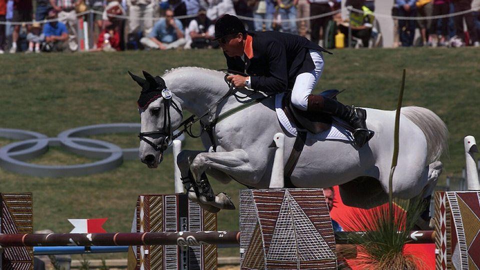 Slzy ve stáji Jeroena Dubbeldama. Uhynul jeho zlatý olympijský parťák