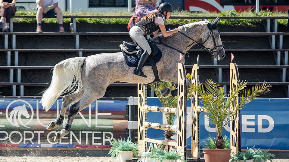 Radost Anny Humplíkové. Při CSI v Olomouci vyhrála páteční Elite Tour